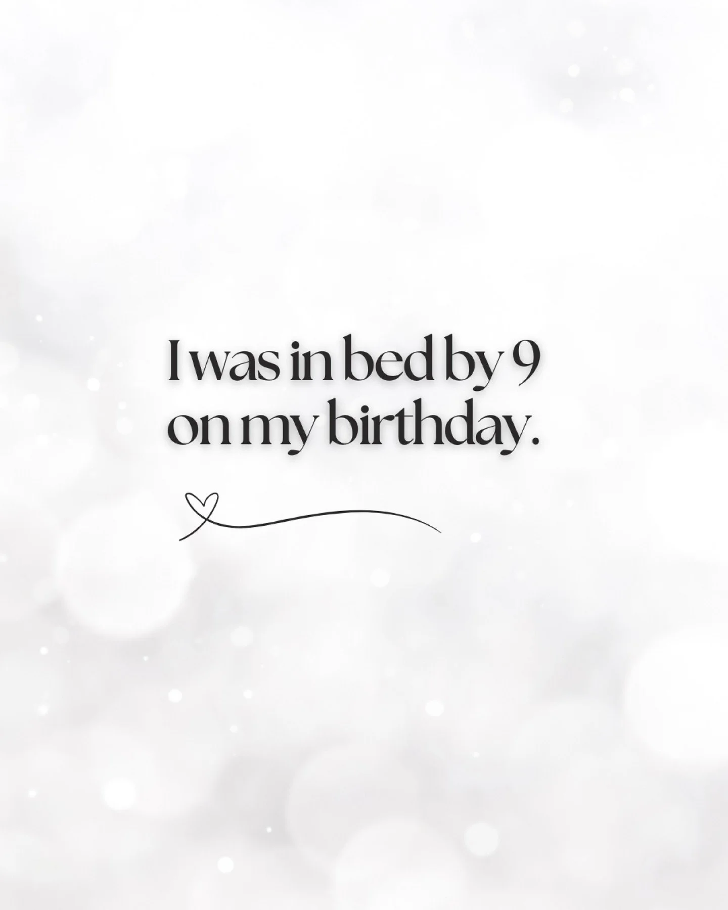 I was in bed by 9 on my birthday. 🎂💤
Not because I’m boring… but because I love sleep. (Maybe more than cake. 😉)
This year, 4 weeks out from my marathon, the perfect celebration looked like:
☀️ A long run with my squad
⚽ Cheering at