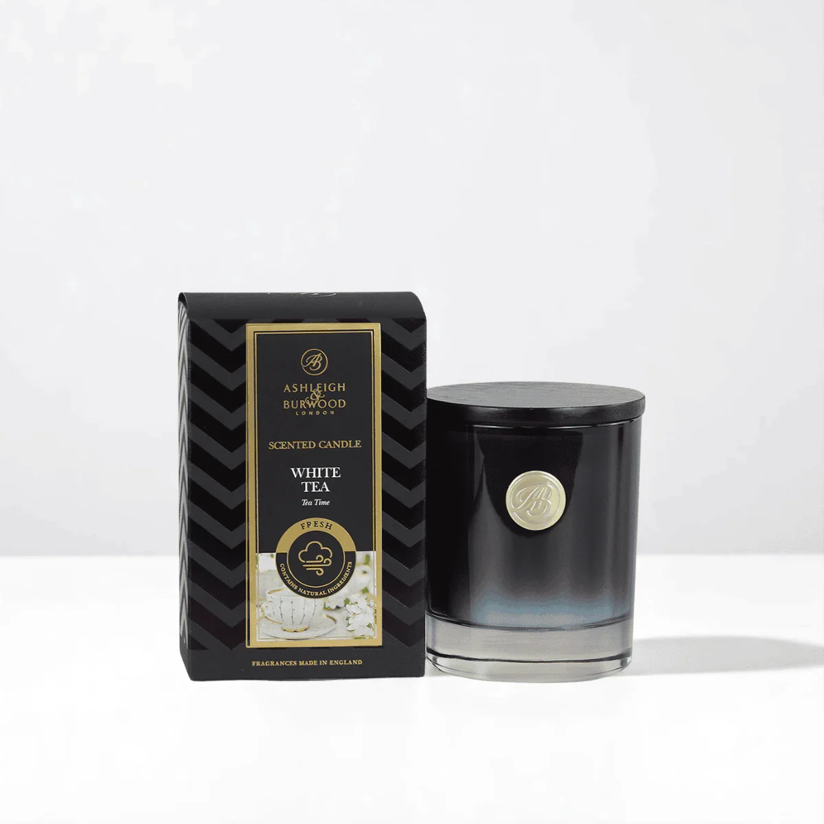 White_Tea_Candle_Packshot.webp