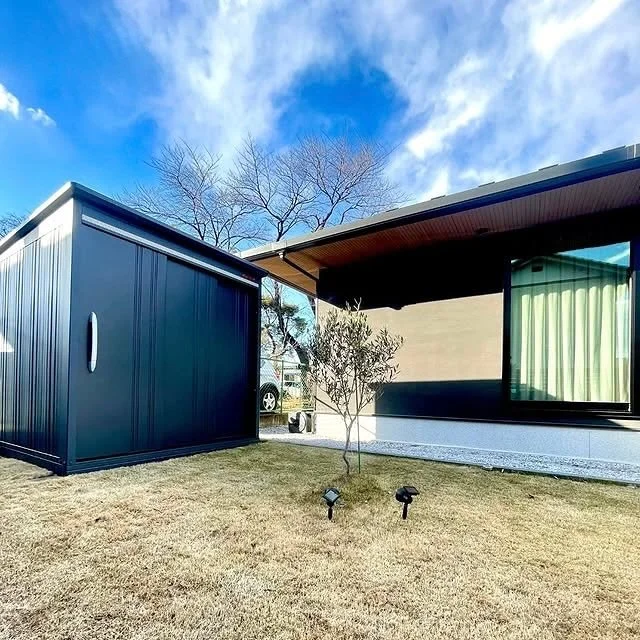 Our Belos B Series storage solution is a great addition to any backyard! ð ïļðŠðŠī
â
 No concrete slab required
â
 Zero condensation
â
 In-built floor
â
 Premium quality 
â
 Design & manufactured in Japan
â
 No permit required
Contact us for more info