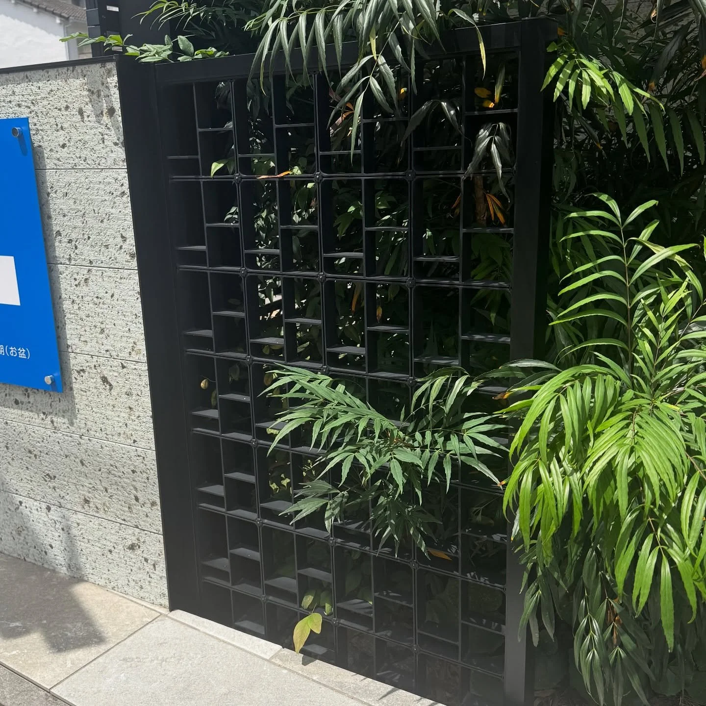 Fencing and screening has never been so stylish and easy with these new cast aluminium panels ðĄð ïļ
ðŊðĩ Designed & manufactured in Japan
â
 Premium quality
ð ïļ DIY Ready
Contact us via dm or enquiries@rediybuild.com.au for further information a