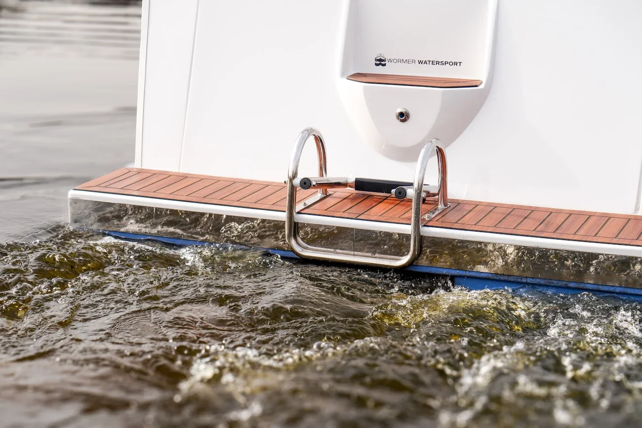 Admiral 570 Tender lichtblauw-wit sloep te koop noord-Holland wormer Watersport-6.webp