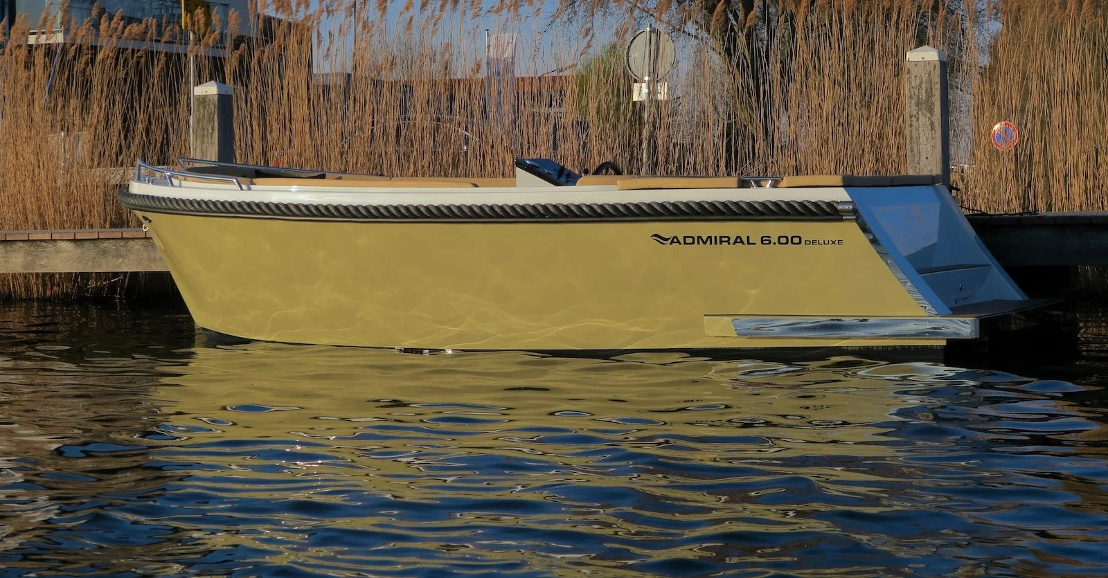 Admiral 600 Deluxe groen.jpg