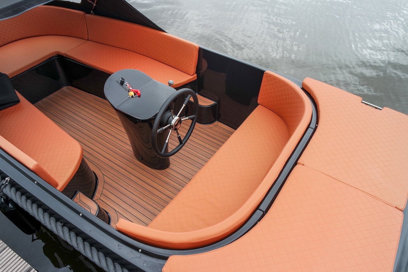 Admiral 565 CONGAC_ZWART -3.jpg