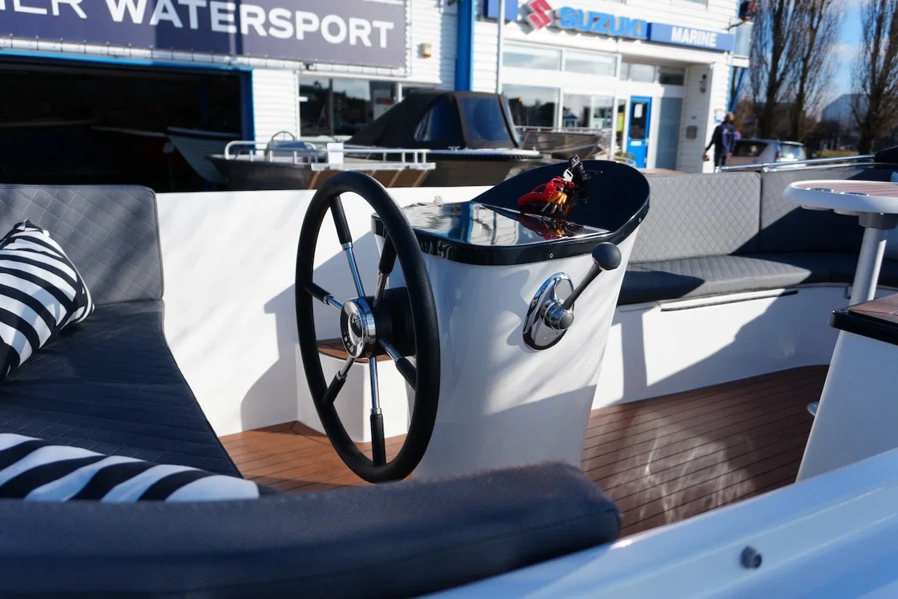 Admiral 540 Deluxe Sloep luxe voordelig goedkoop Wormer Watersport Noord-Holland verkoop kopen