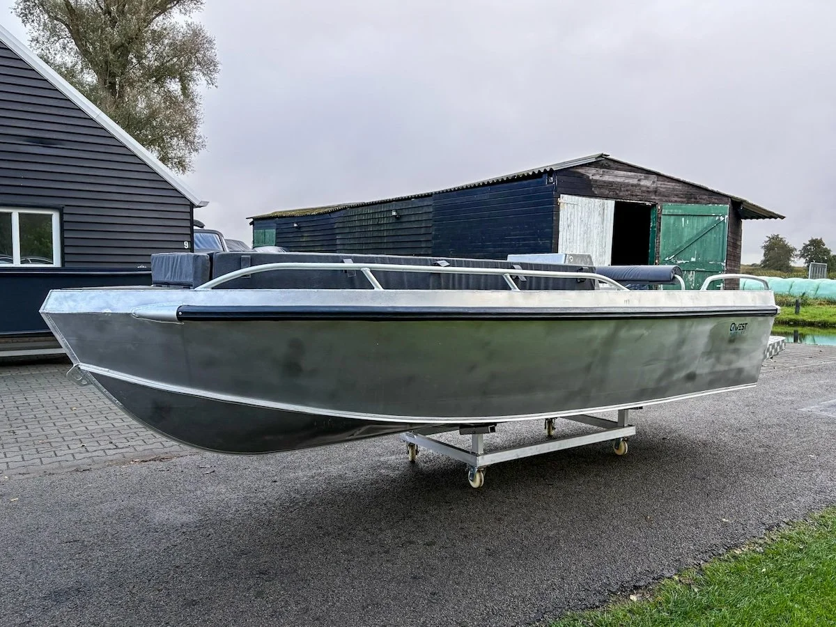 Qwest S535 aluminium console boot Wormer Watersport v-bodem1-4.jpg
