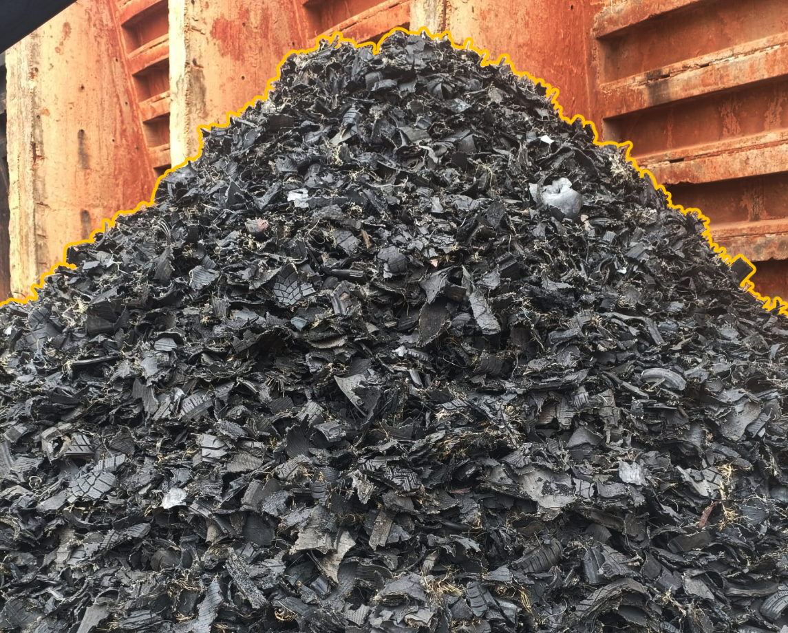 Shreaded_tire_pile.png