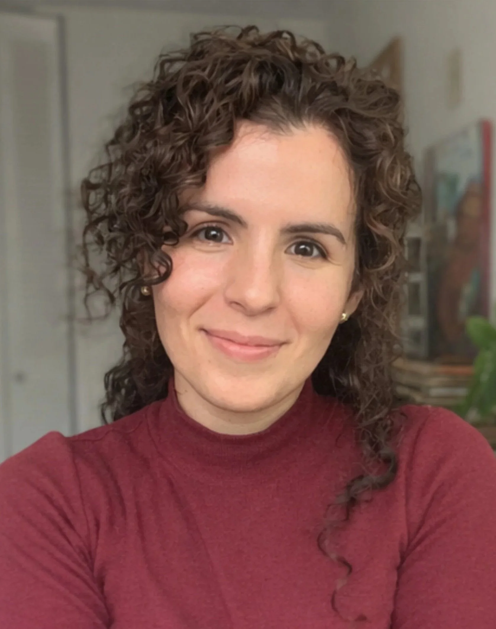 Juliana Vassolo, LMHC, online therapist for women in Florida