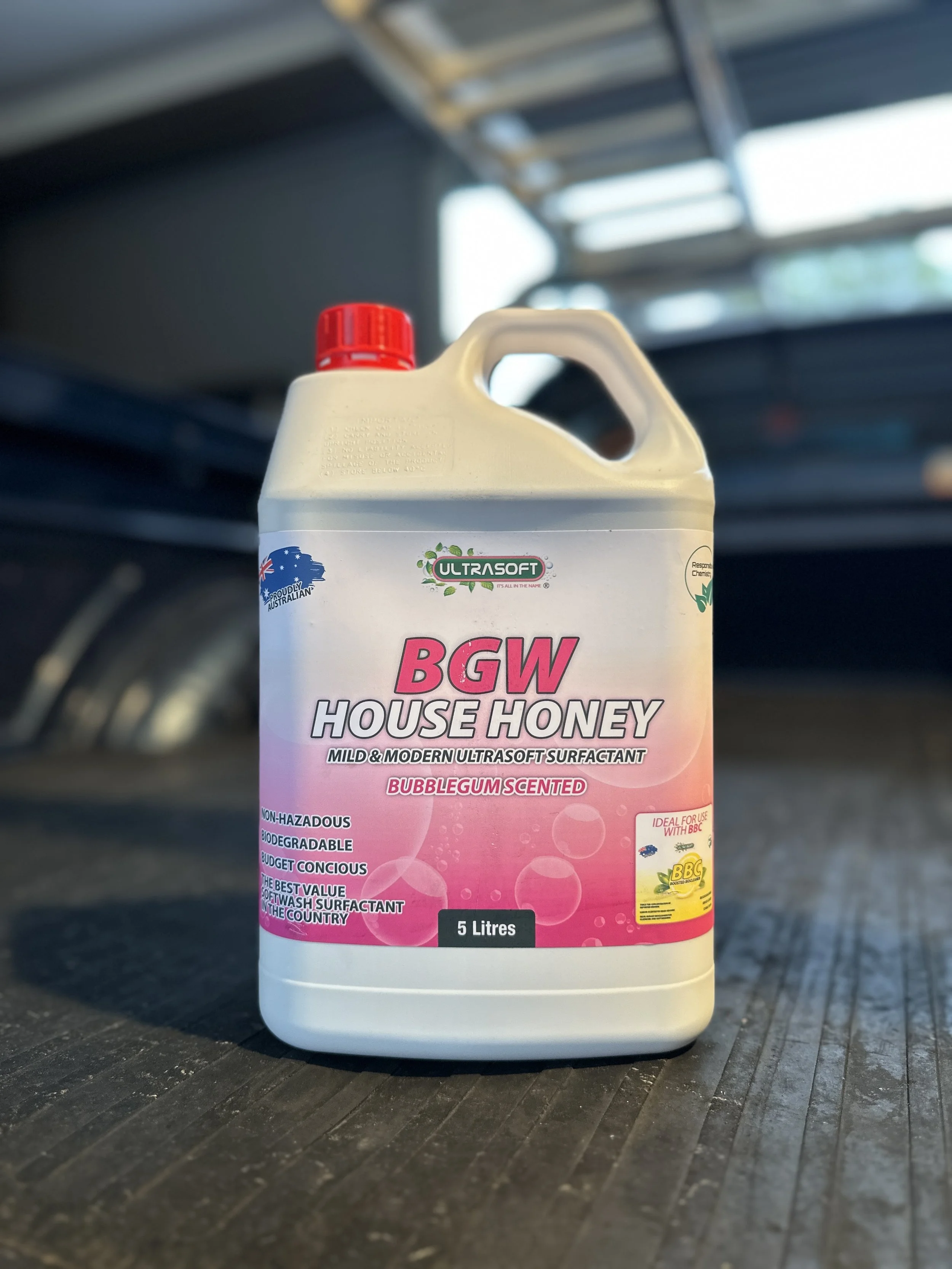 House Honey Bubblegum - Softwash Surfactant.