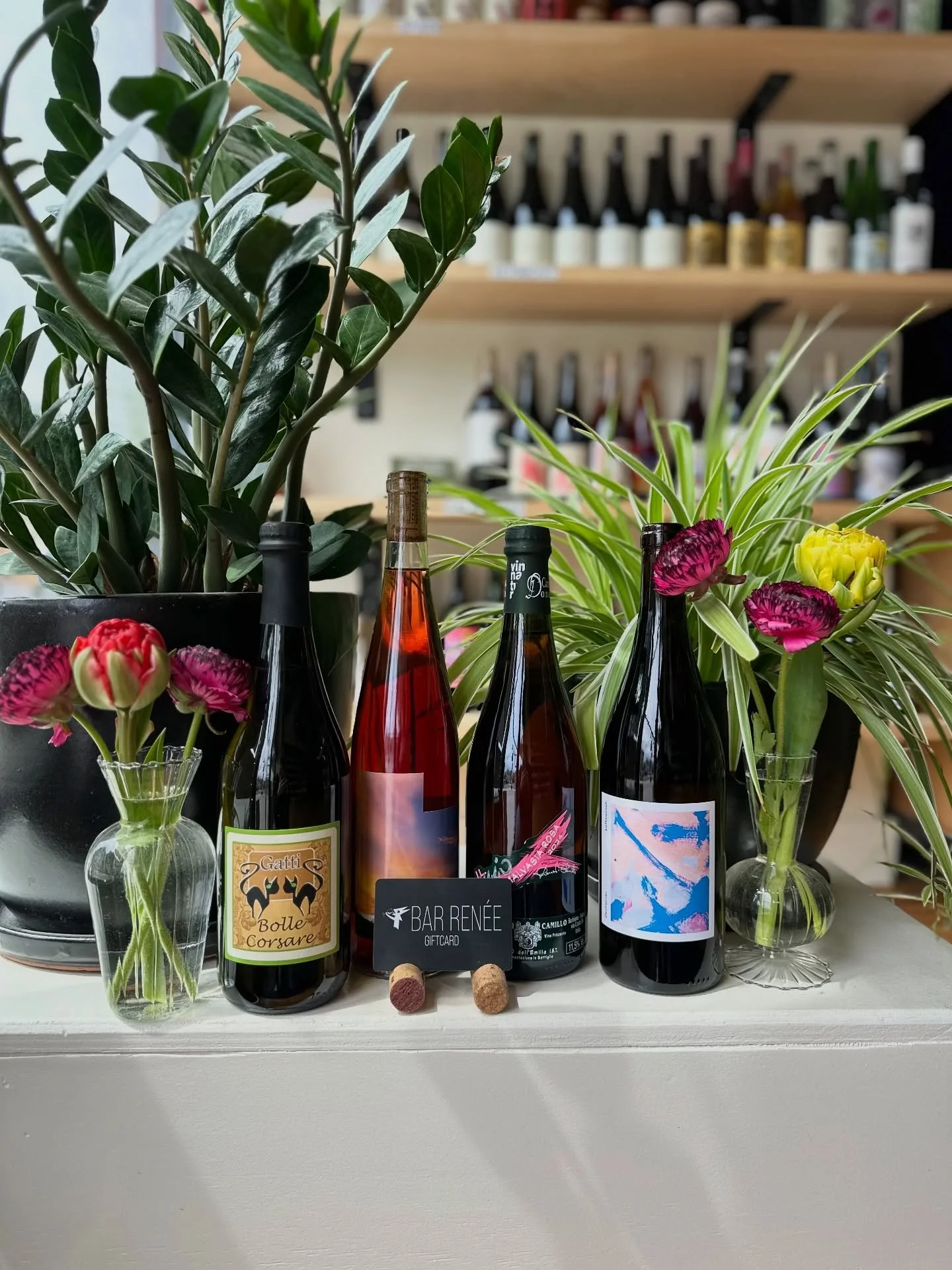 Mother&rsquo;s Day? Graduation? Just because? We&rsquo;ve got you covered. 🌷
