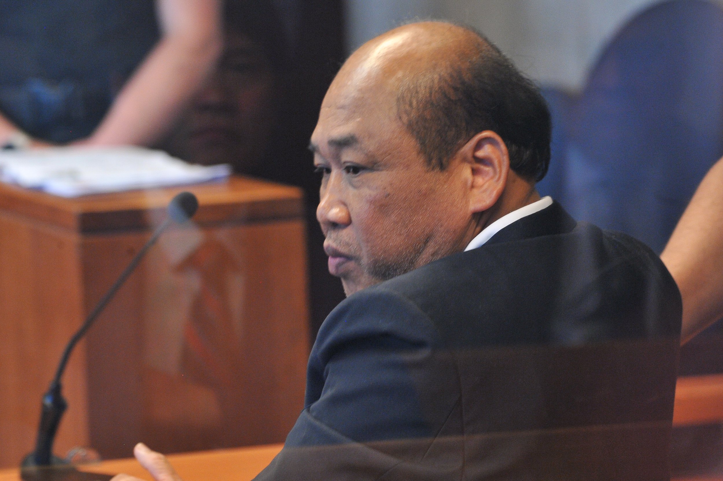 Vietnamita acusado de abuso sexual llega a acuerdo con Fiscalía y queda en libertad: No podrá regresar a Chile en 2 años