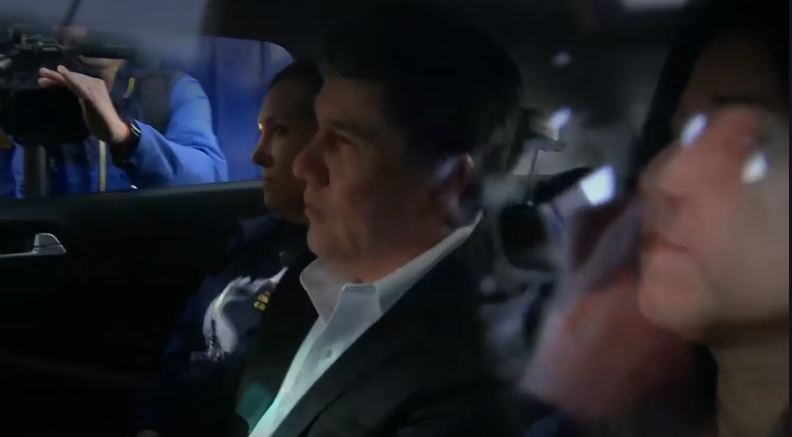 Tras pasar la noche en el calabozo MANUEL MONSALVE ES TRASLADADO A SU FORMALIZACIÓN