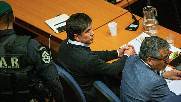 Manuel Monsalve queda en prisión preventiva tras extensa formalización por abuso sexual y violación de subordinada 