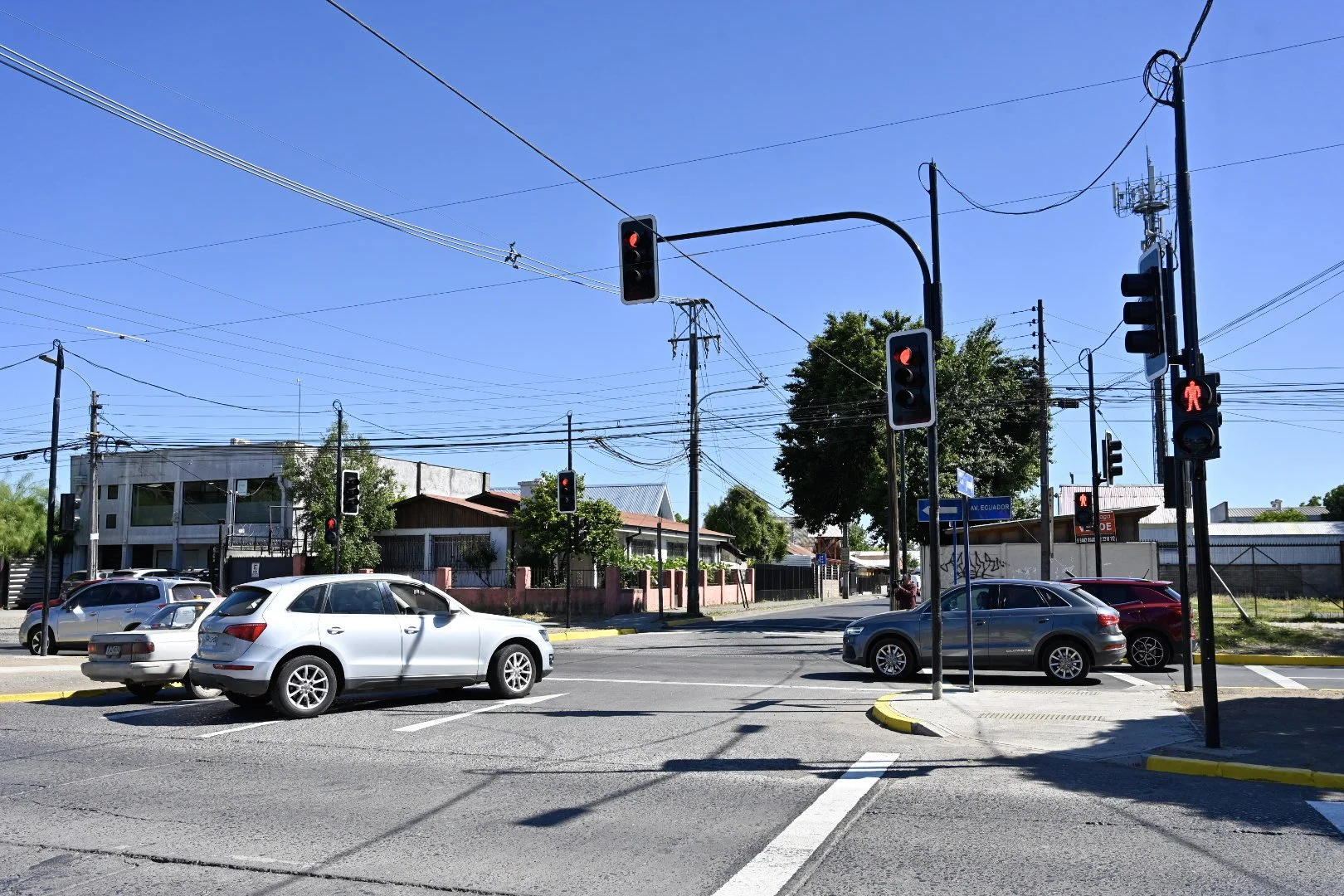 Municipio puso en marcha dos nuevos semáforos para la comunidad