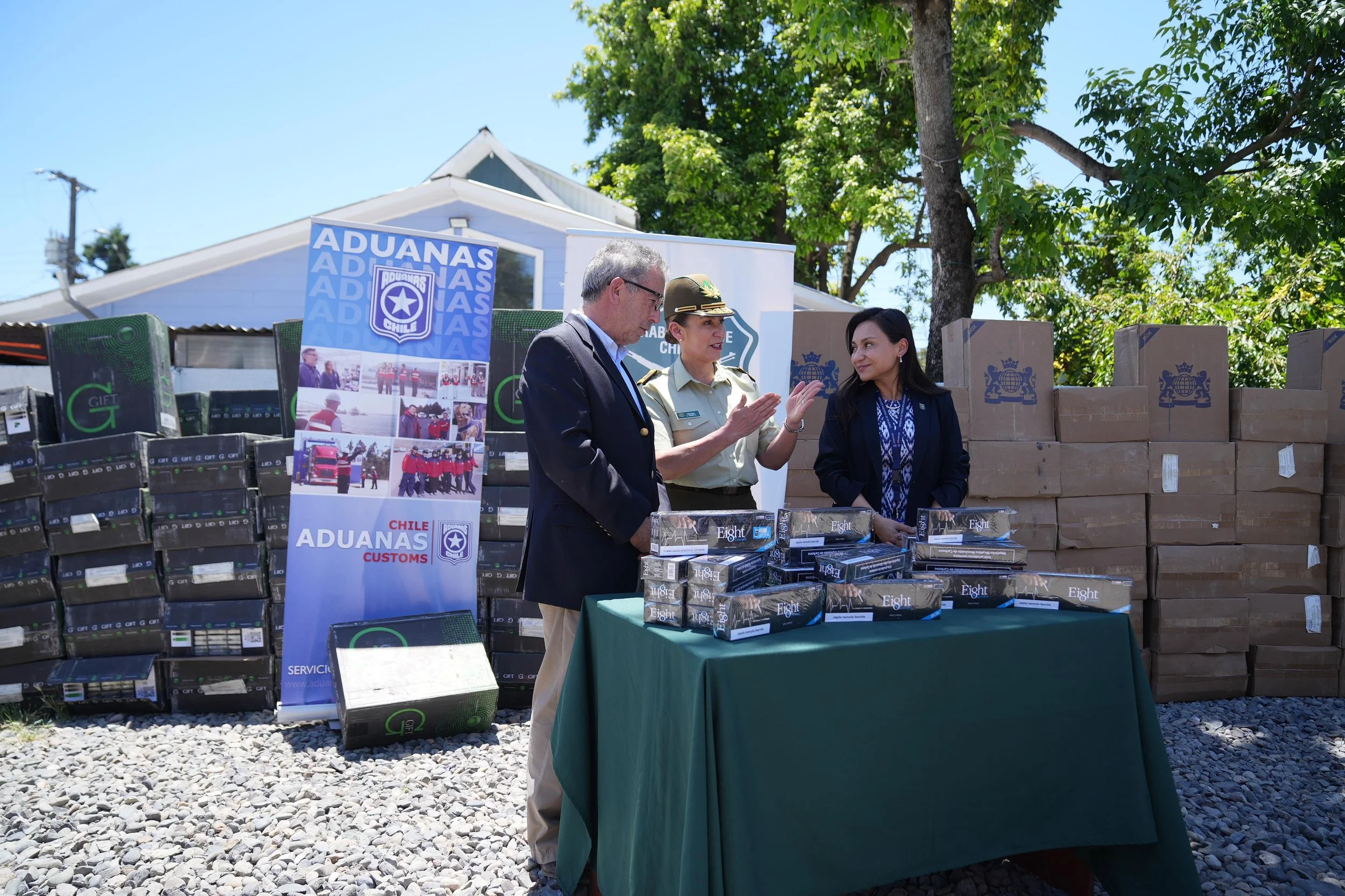 Carabineros del OS9 Ñuble desarmó agrupación criminal y le incautó más de 1.100 millones en cigarrillos