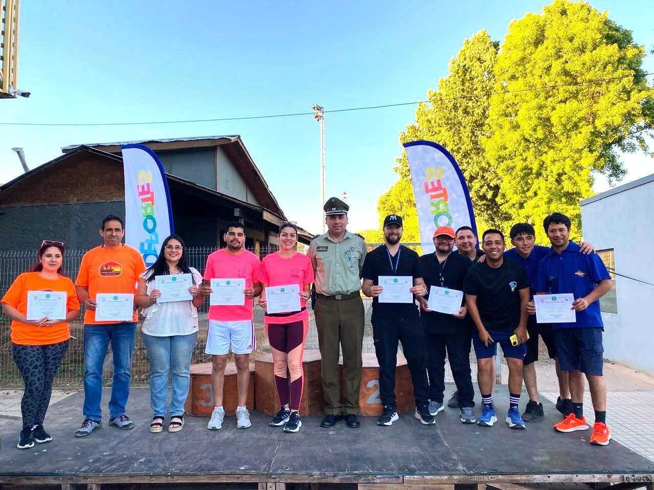 Más de 100 vecinos participaron en corrida por la prevención de violencia en el hogar organizada por Carabineros de Yungay