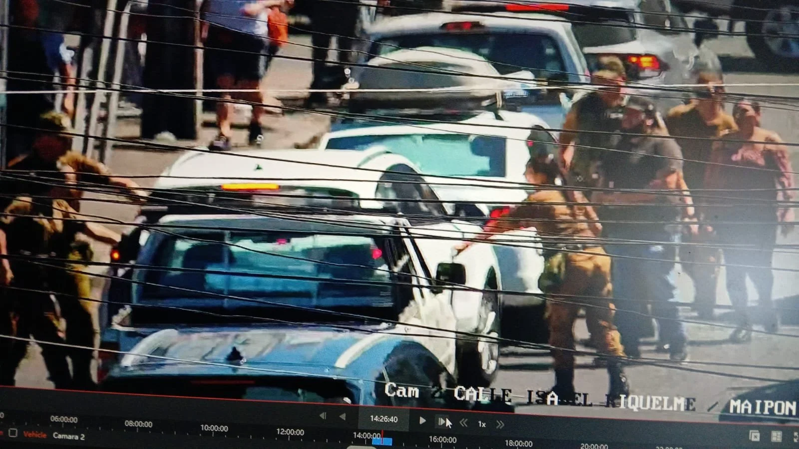 Cámaras municipales descubren automóvil con patente adulterada y Carabineros detiene a conductor