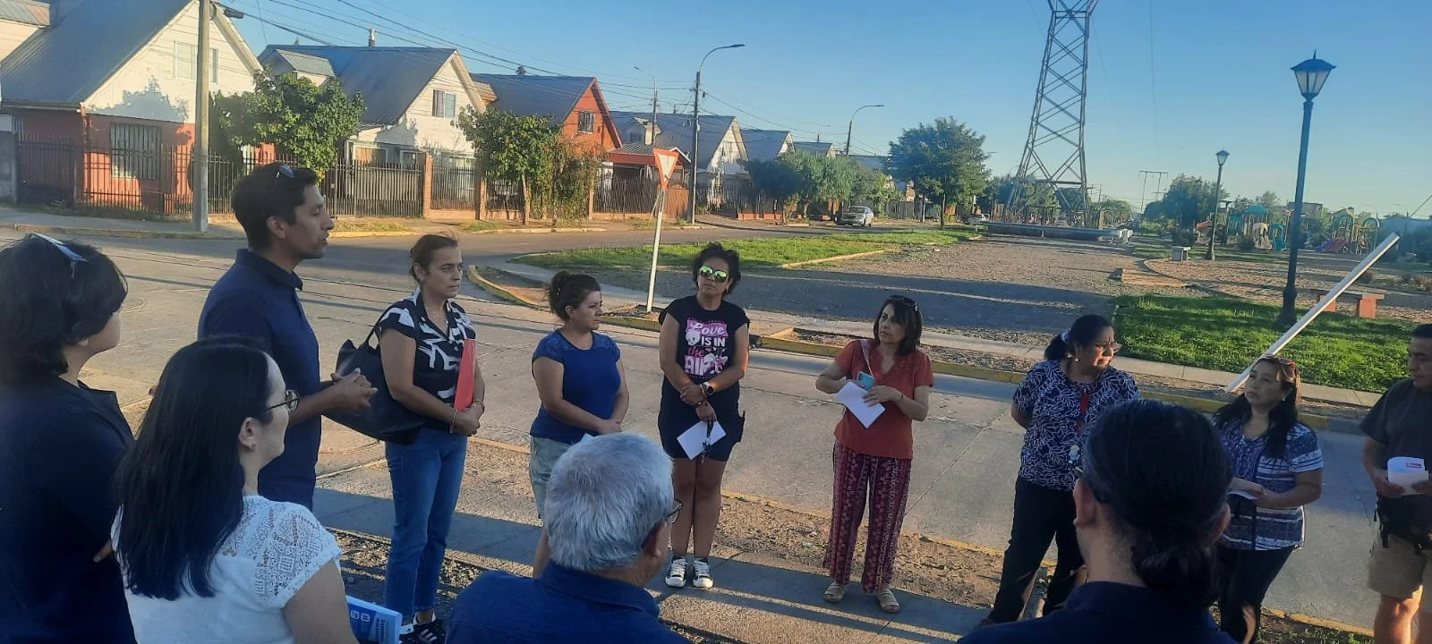 Seguridad Municipal trabaja en nueva área verde en zona Oriente de Chillán