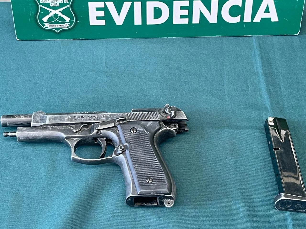 Seguridad Municipal y Carabineros realizan operativo de control del comercio fuera del Hospital Herminda Martín