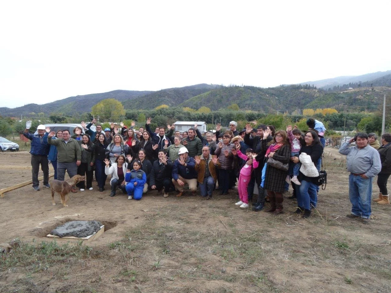 COLOCAN PRIMERA PIEDRA DE PROYECTO HABITACIONAL RURAL QUE BENEFICIARÁ A OTRAS 42 FAMILIAS EN QUILLÓN