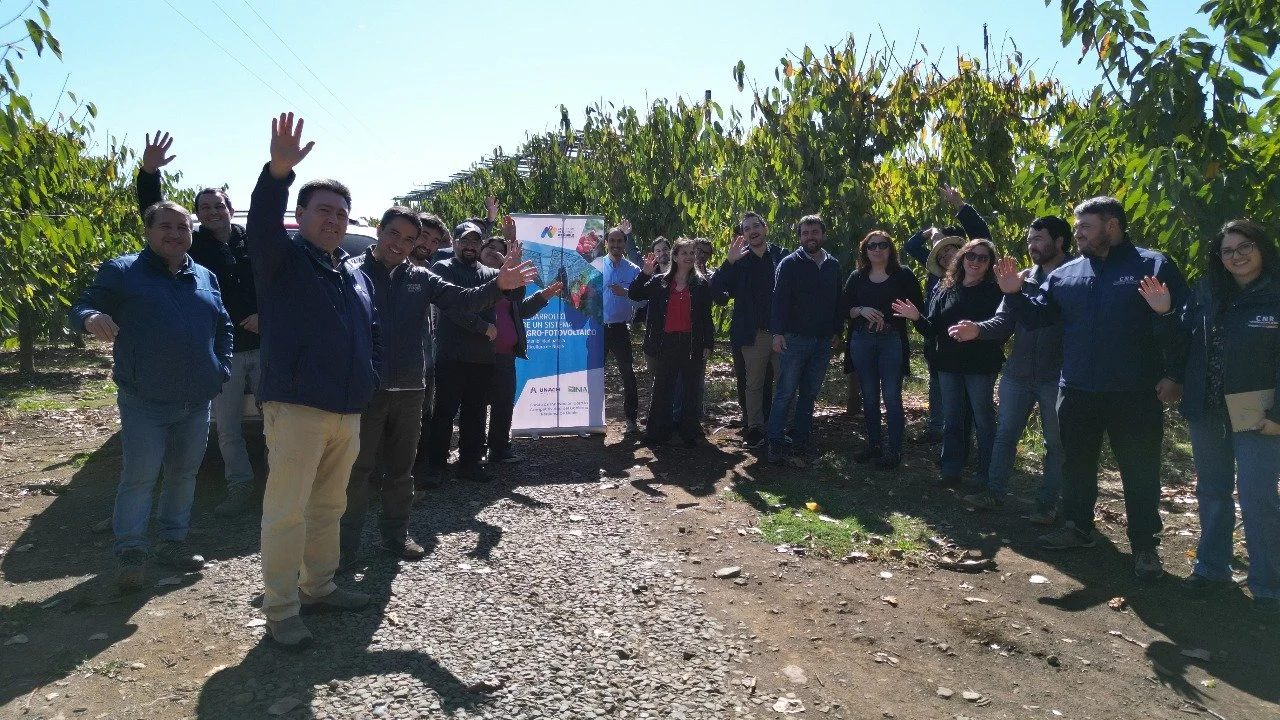 Taller CNR destaca modernos sistemas de riego que combinan energía solar y cultivos para optimizar el uso de terrenos agrícolas