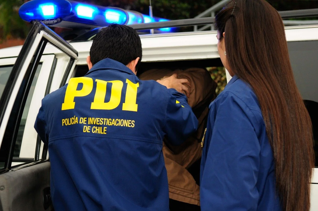 PDI CHILLÁN DETUVO A IMPUTADO POR ABUSO SEXUAL: MANTENÍA DROGAS EN SU PODER