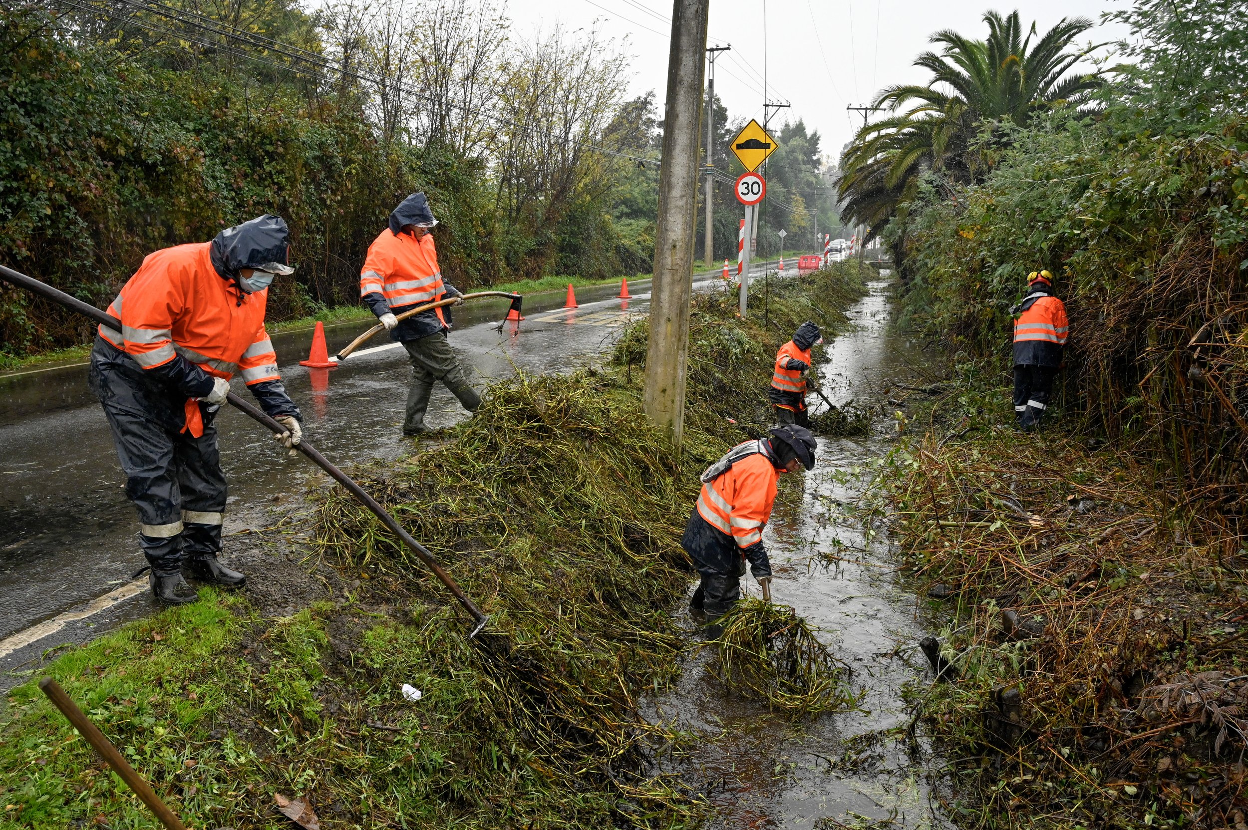 Municipio se despliega para reforzar labores de Operación Invierno 2025&nbsp;ante sistema frontal