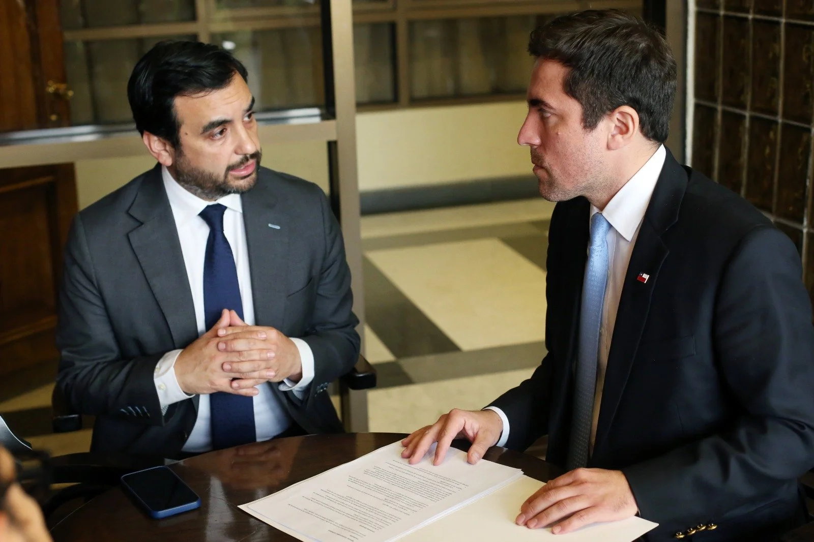 Diputado Martínez se reúne con ministro de Justicia por grave colapso del Conservador de Bienes Raíces de Coihueco y acuerdan oficiar al Poder Judicial