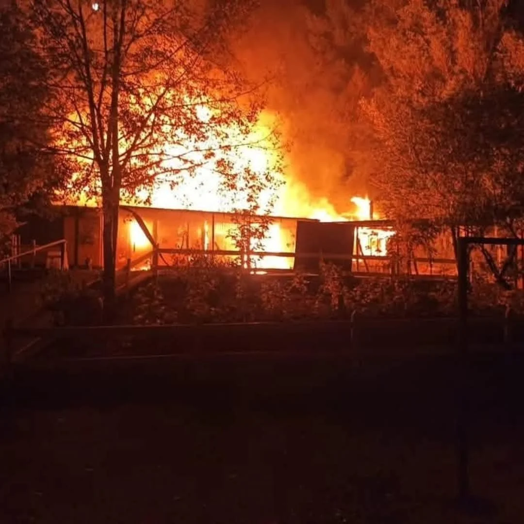 Escuela Básica de Quebrada Las Ulloa fue destruida por un incendio