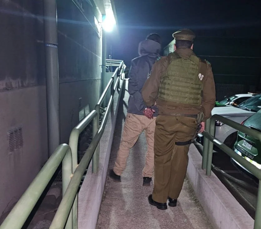 Carabineros detiene a sujeto que robó en restaurante del centro de Chillán