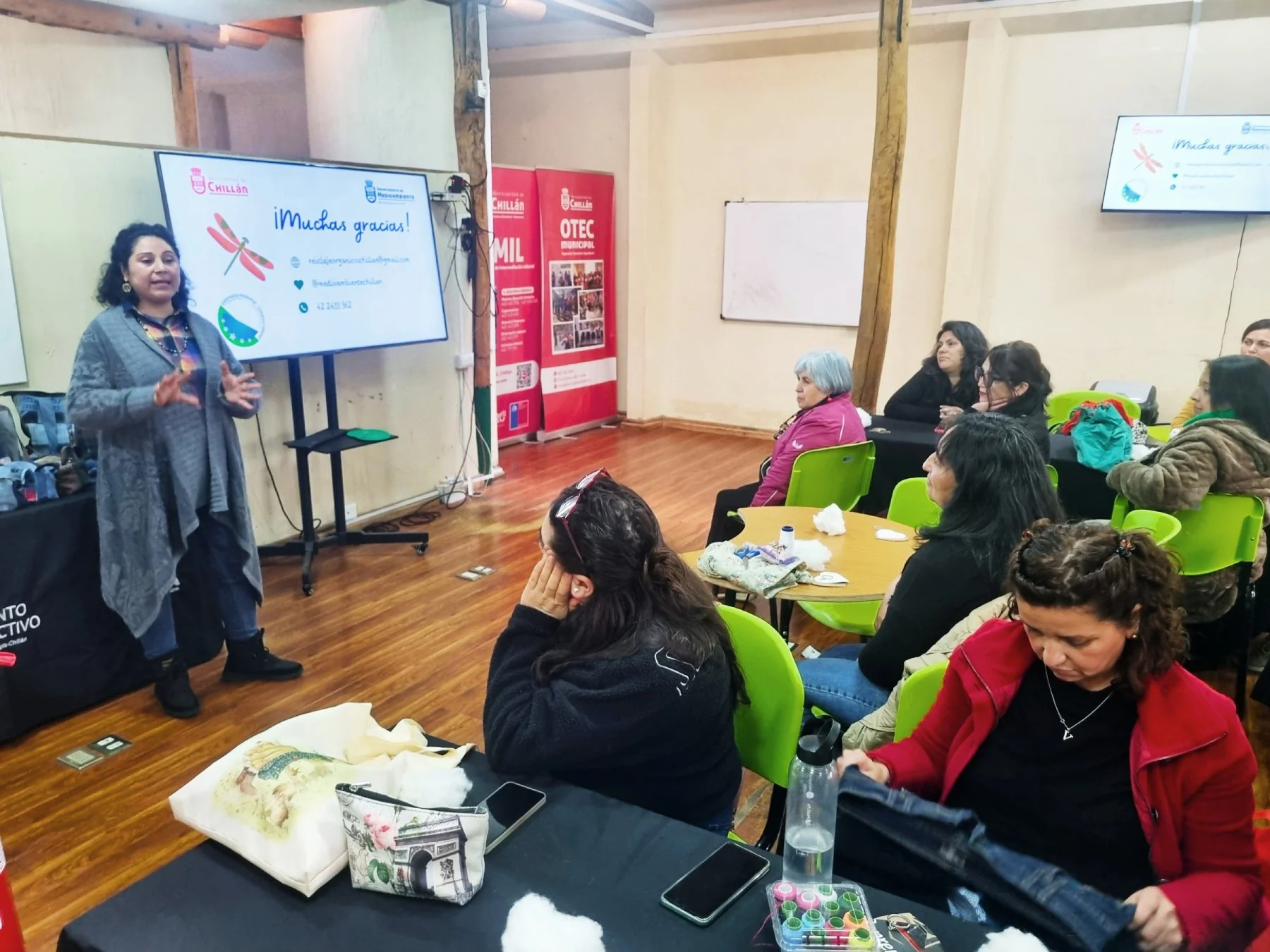 Municipio realizó taller gratuito de reciclaje textil para la comunidad