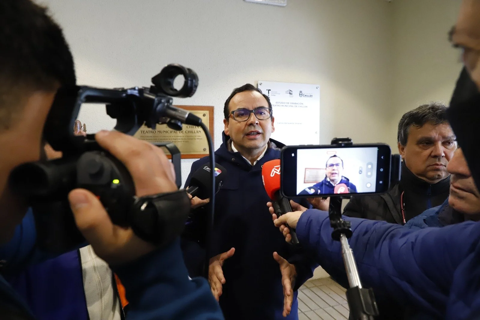 Alcalde Jorge del Pozo destaca la unidad y colaboración en ceremonia de la ACHM en el ex Congreso Nacional