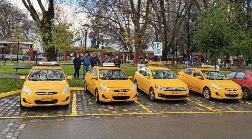 Nuevo servicio de colectivos conecta a vecinos de San Ignacio con la Capital Regional
