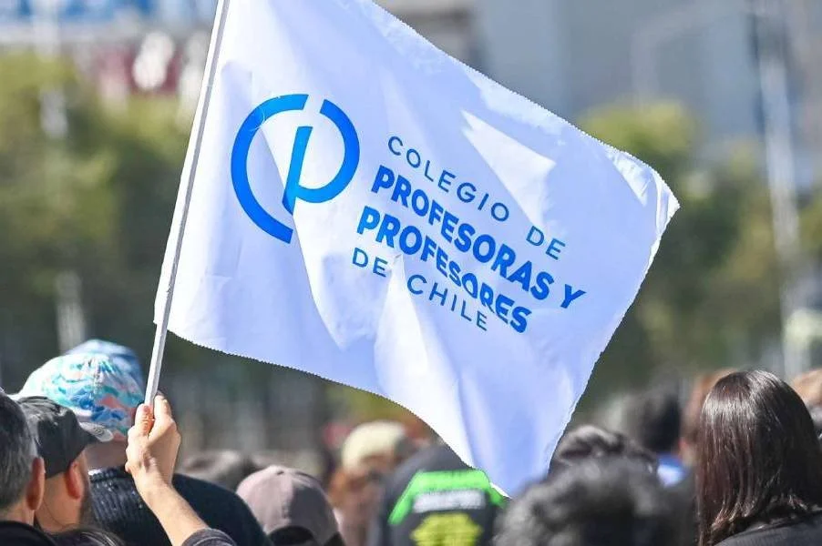 Profesores de Ñuble se suman al paro nacional de 48 horas con viaje a Valparaíso