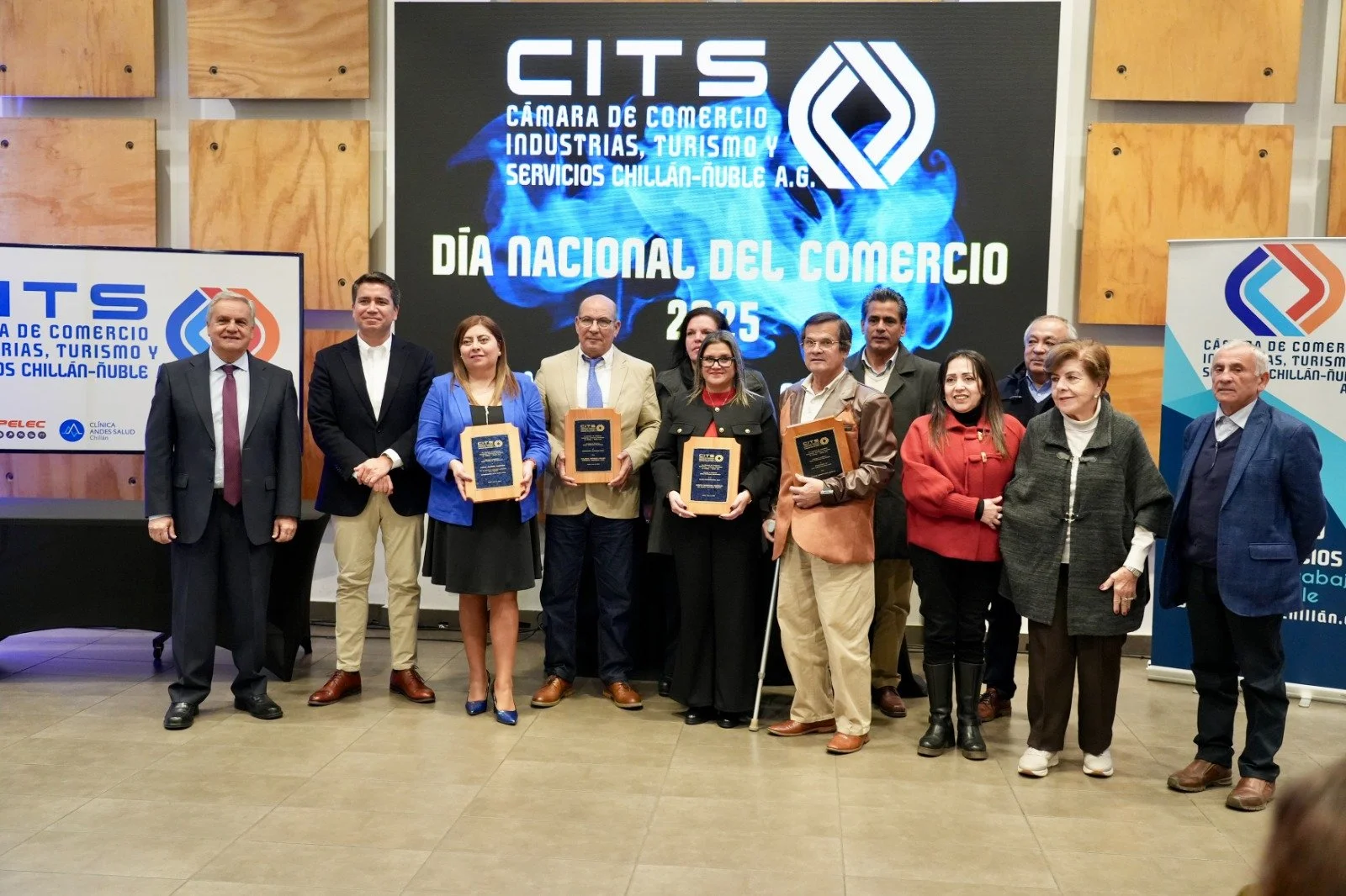 Chillán: Gremio premió a los mejores en el "Día Nacional del Comercio"