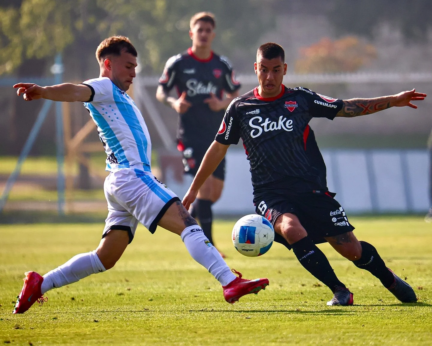 Ñublense dejó escapar el triunfo en los descuentos ante Magallanes: la serie se definirá en Chillán