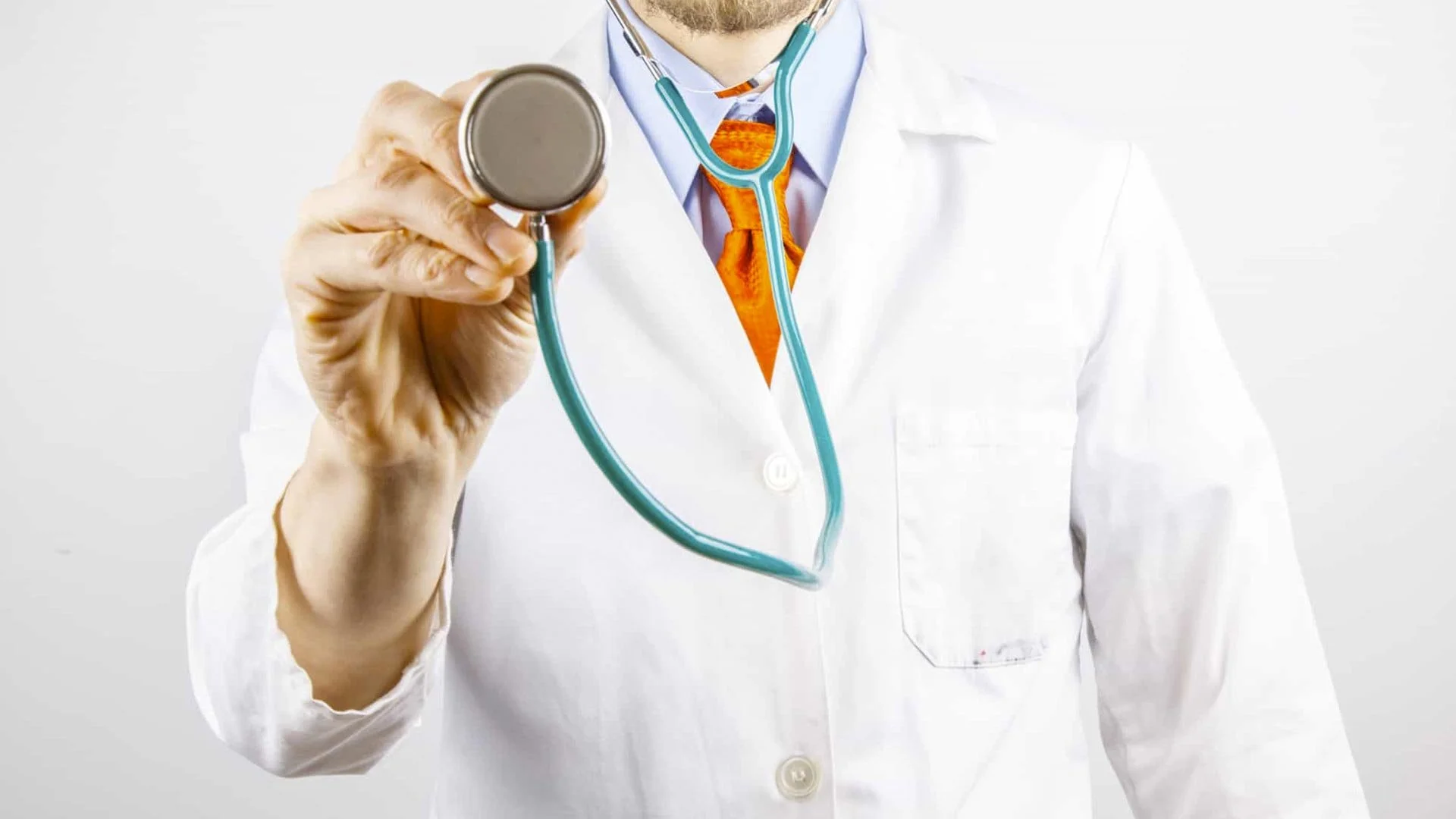 Hospital de Bulnes se refuerza: Nueva médico internista para hospitalización y urgencias