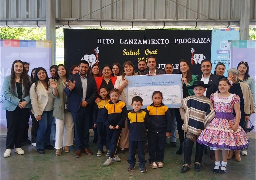Junaeb Ñuble y Municipalidad de Bulnes firman convenio deSalud Dental gratuita para estudiantes