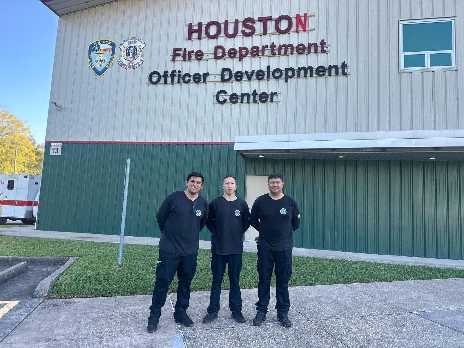 Bomberos de Bulnes se capacitan en Houston, Estados Unidos