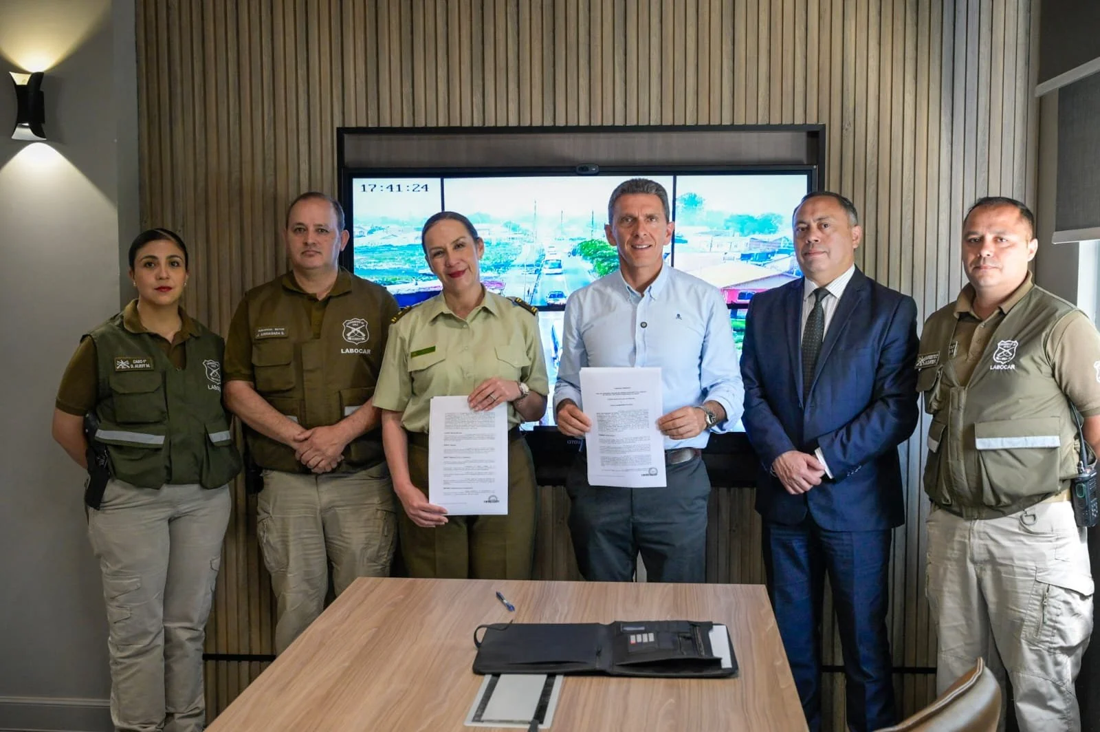 Municipalidad firma junto a Carabineros comodato que permitirá instalación de labocar en terreno de actuales Juzgados de Policía Local