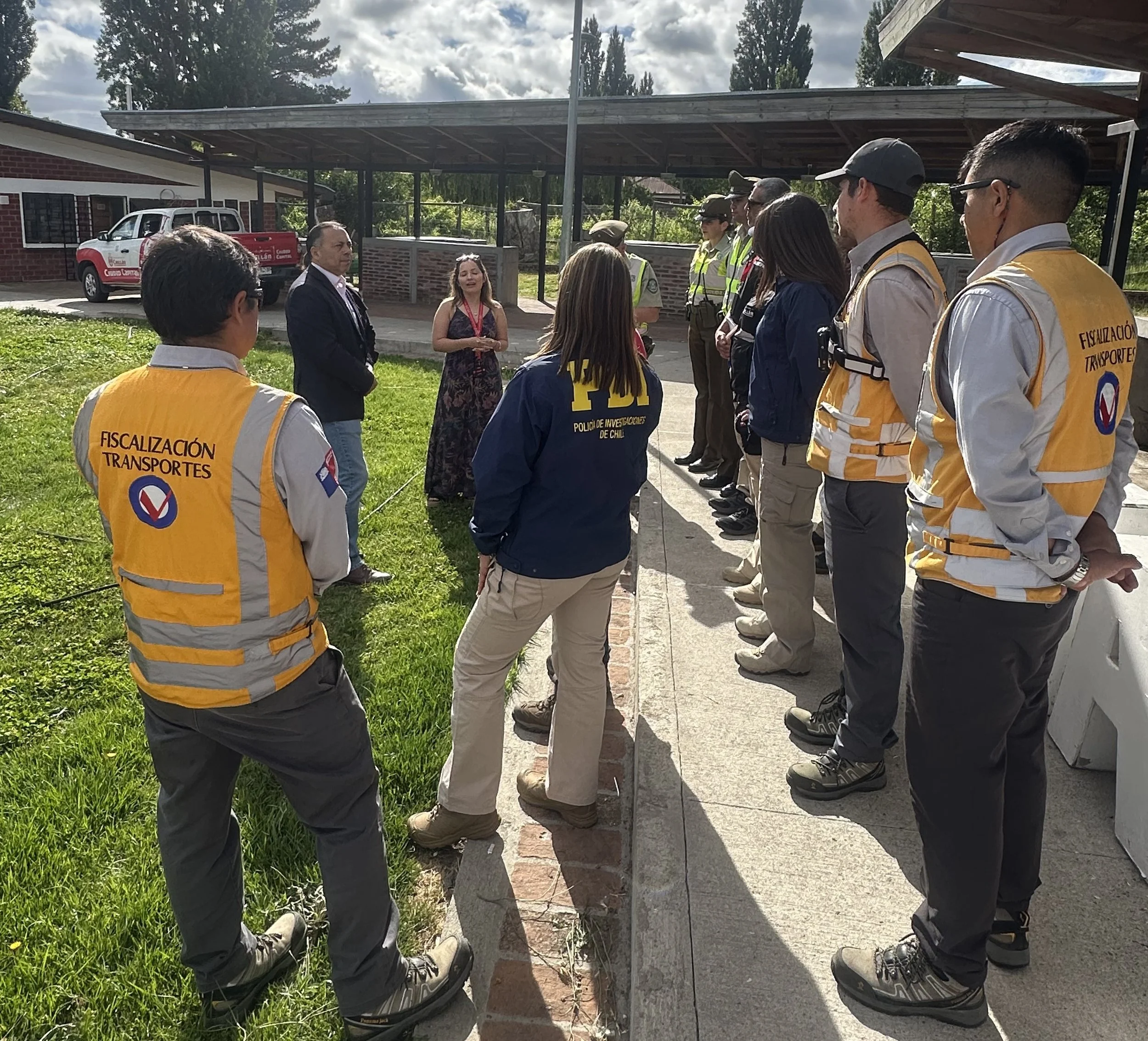 Municipalidad de Chillán y SEREMI de Seguridad Pública refuerzan la prevención en Quinchamalí con amplio operativo interinstitucional &nbsp;