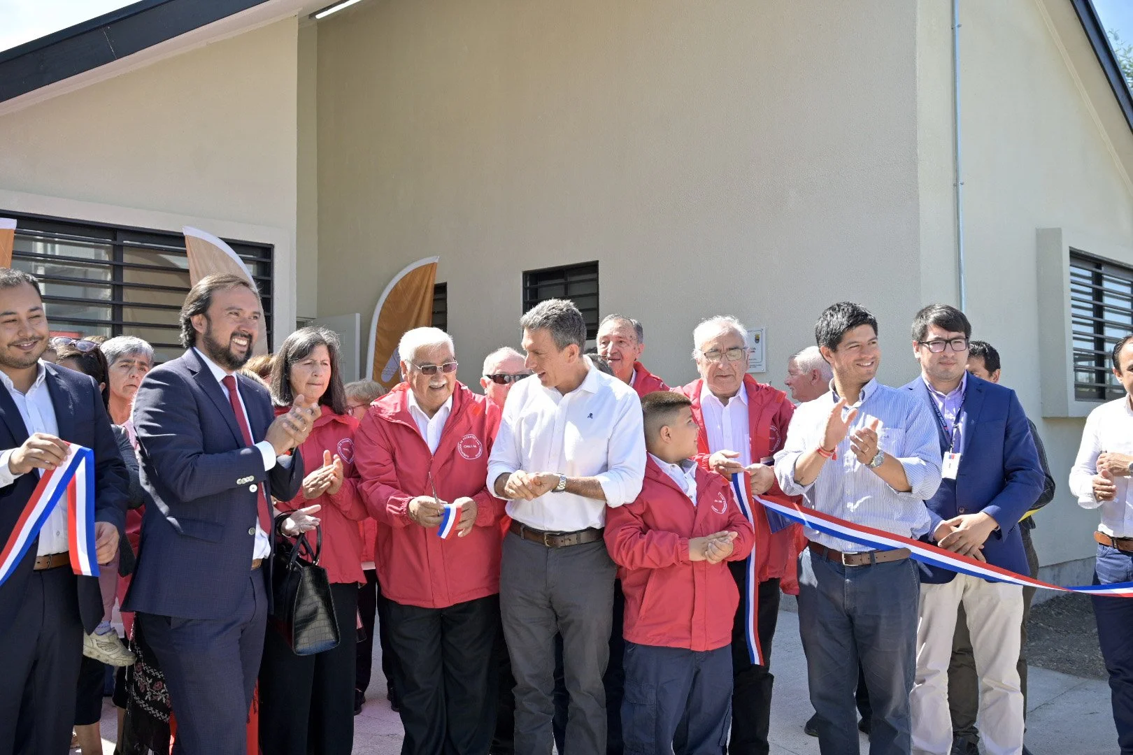Municipalidad de Chillán y el Gobierno Regional entregaron moderna sede para la Agrupación Parkinson &nbsp;
