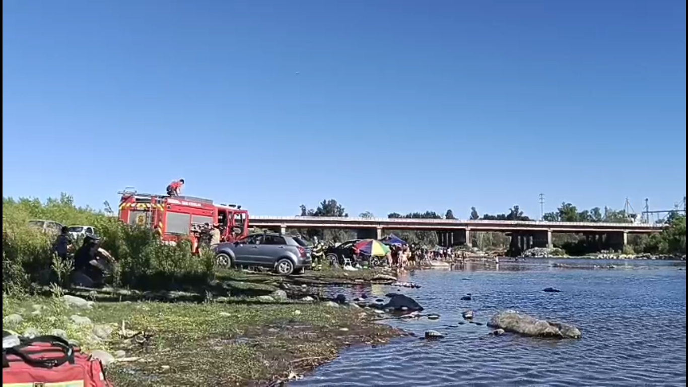 Encuentran cuerpo de joven extranjero desaparecido en el río Ñuble