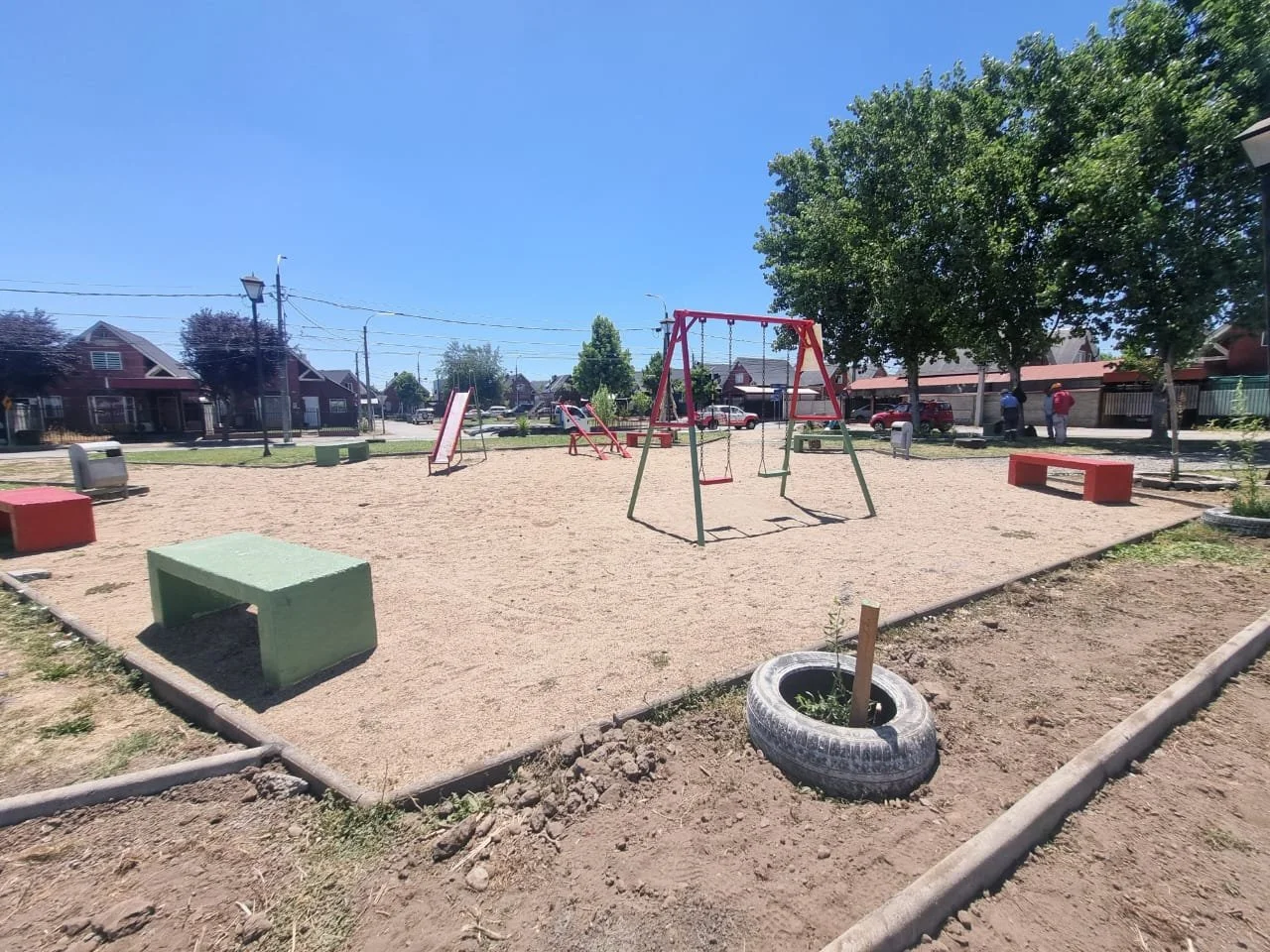 Municipio realiza mejoras en el entorno urbano de Los Domínicos 1 y 2