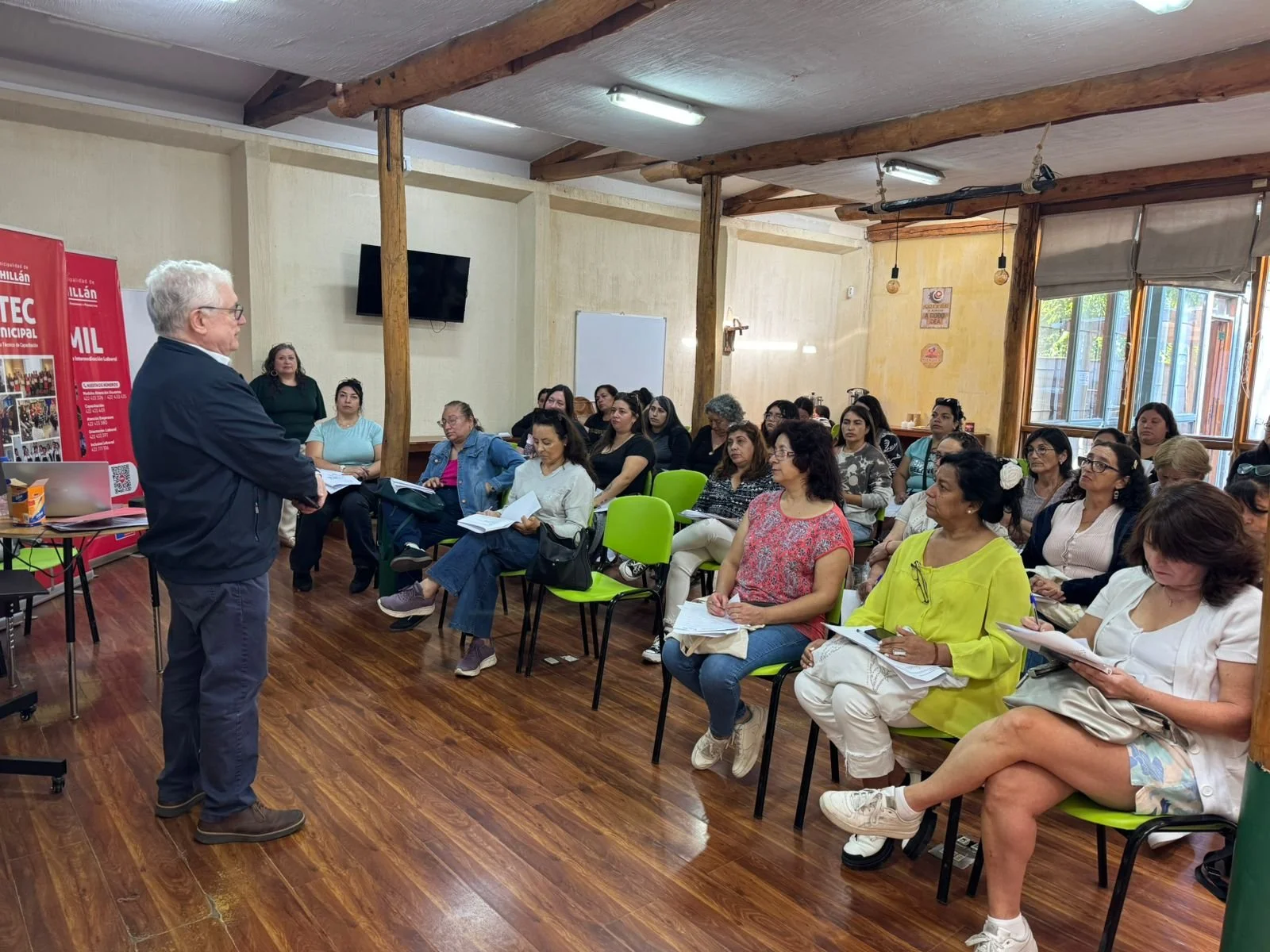Escuela de Talleres de Oficios cierra con éxito su ciclo de verano