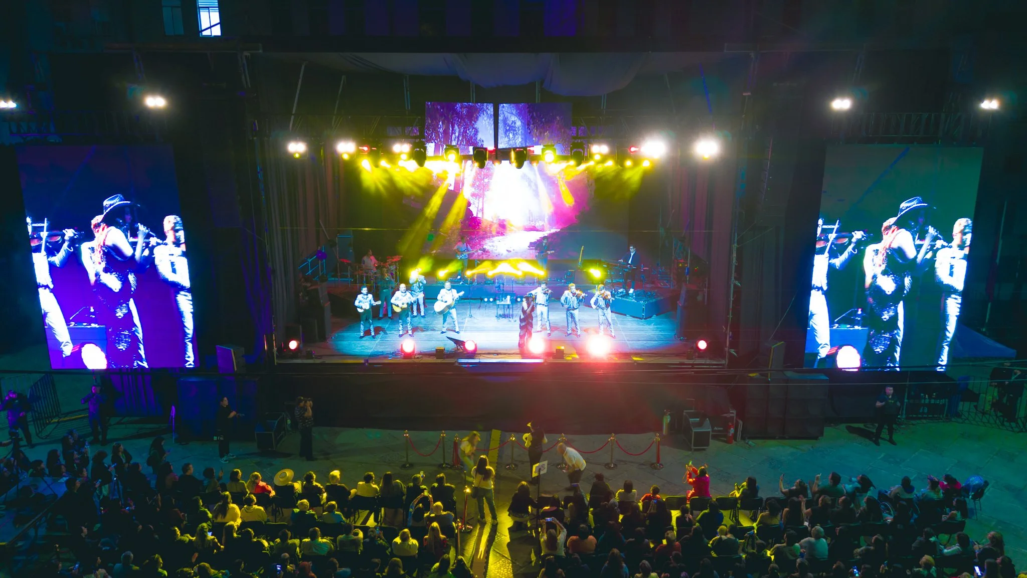 Más de 5 mil personas celebraron el Día de la Mujer en el “Concierto de Verano” en Chillán