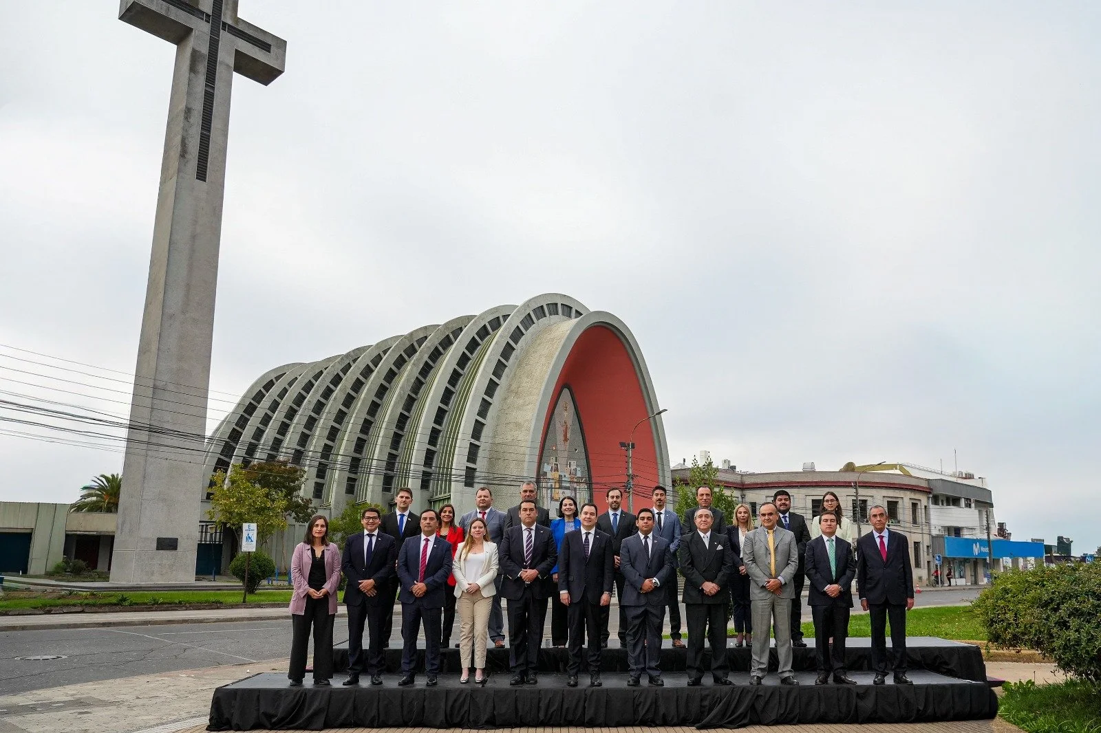Delegado presidencial  de Ñuble, Diego Sepúlveda presenta a su gabinete regional