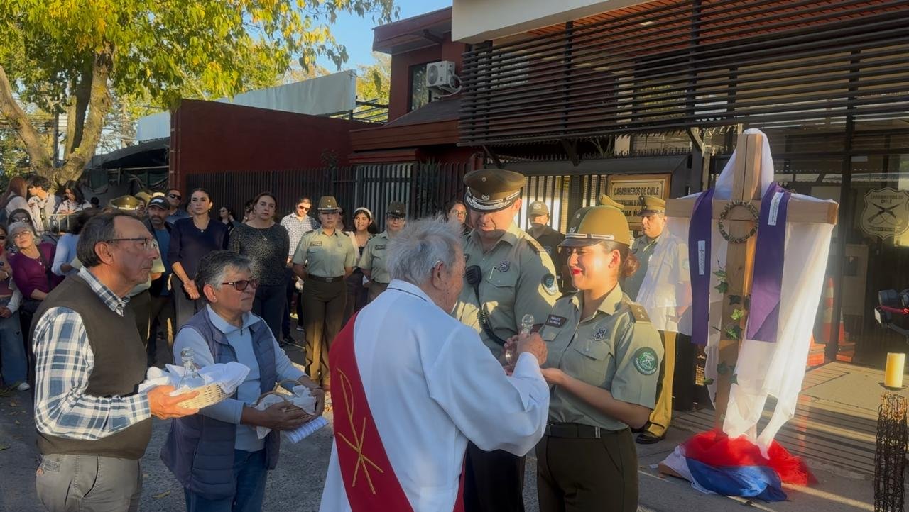 Multitudinario Vía Crucis en Chillán contó con resguardo de Carabineros