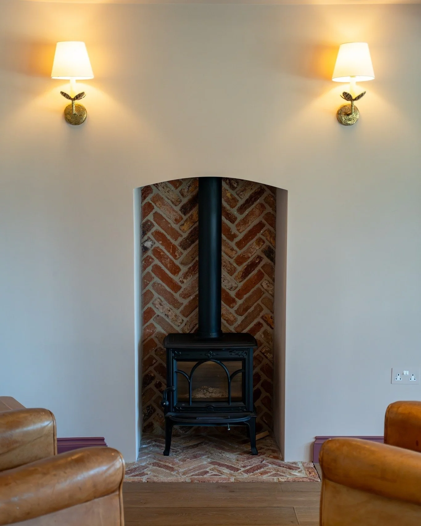 The right lighting changes everything &mdash; from the way a room feels to how it functions.

As experienced electrical contractors, we don&rsquo;t just fit lights&hellip;
- We help you choose the perfect wall lights for your style &amp; space
- We m