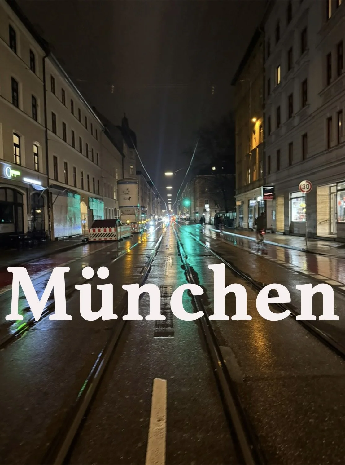 München: Ich falle aus allen Wolken, I fall from all clouds