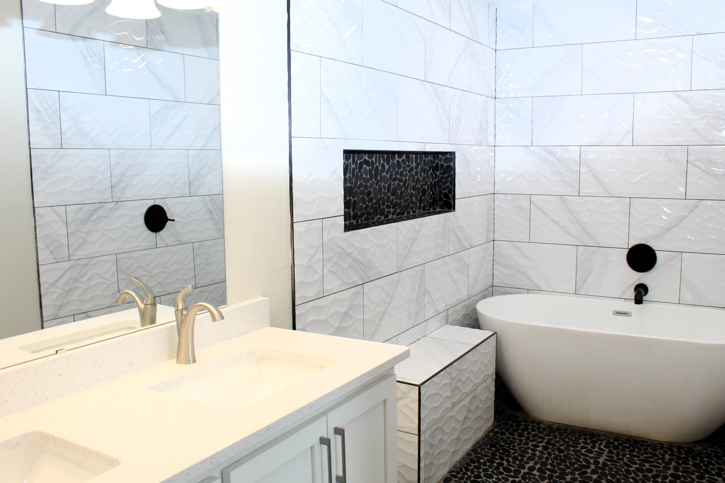beautifully remodeled white and black home in the east central school district with 4 bedrooms four bedrooms and 3 bathrooms three bathrooms with a large 30x40 30 by 40 workshop on property with 1 acre
